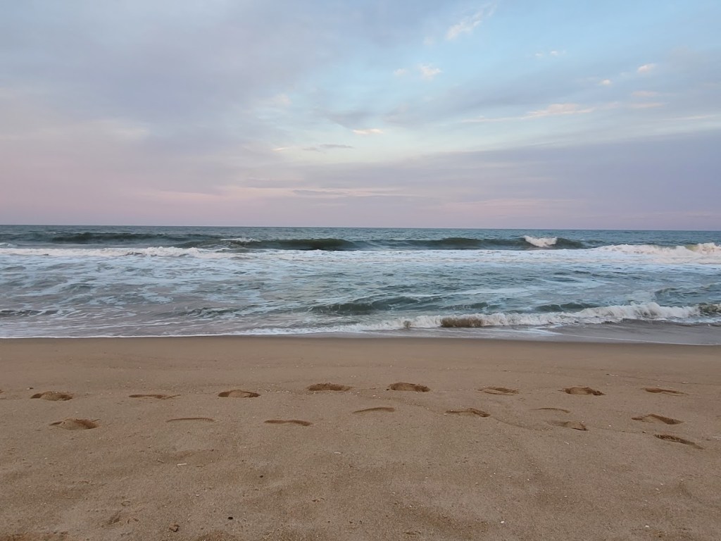 Waves and sky at the shore